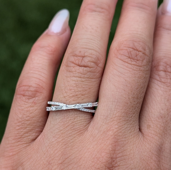 18K White Gold Baguette and Round Diamond Cross X Ring Band - Picture 9 of 9